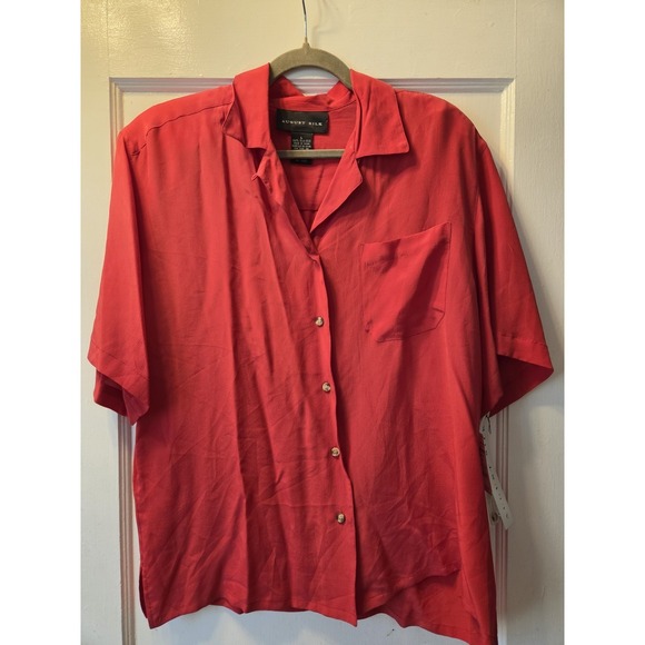 august silk Tops - Vintage NWT OS August Silk Red Blouse Short Sleeve Shoulder Pads. Large